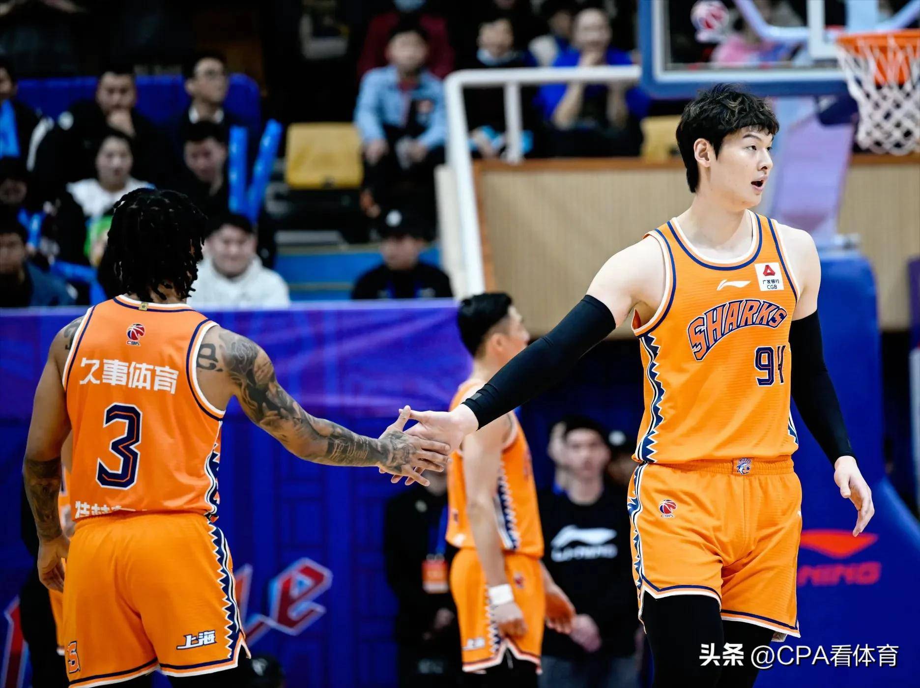 辽宁本钢迎CBA季后赛关键赛，窗口期官宣签约，球迷炸锅，数据趋势出现新变化的简单介绍