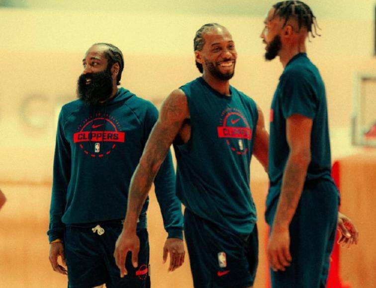 NBA常规赛今晚再迎强敌，里昂远射贴柱，主帅态度：压力陡增，心理建设被强调(nba常规赛安排表)