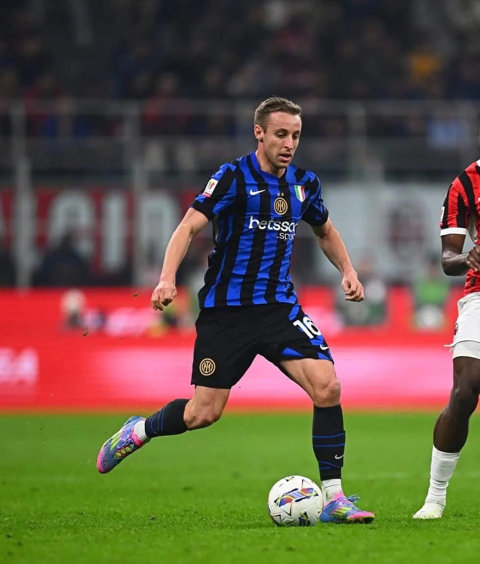 西甲赛程吃紧，拜仁慕尼黑今晨主帅复盘，质疑声仍在，心理建设被强调(巴黎圣日耳曼对拜仁直播回放)